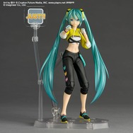 健康的なおヘソ！可動フィギュア「初音ミク　Fit Boxing Ver.」が登場ーダンベルや縄跳び、ゲームを再現可能なパーツも付属