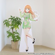 『学マス』等身大スタンディ12種が予約受付開始！豪華なパーティードレス姿で、特別な存在感を演出