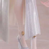 純白チャイナドレスの透け感…！『アズレン』より軽空母シーシュースが着せ替え「春告鳥の羽根は白く」モチーフで立体化