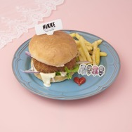 『勝利の女神：NIKKE』コラボカフェグッズがオンライン販売決定！描き起こしカフェ店員衣装のドロシーや紅蓮ら4名デザイン