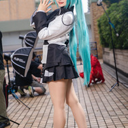 初音ミク／とみこ（X：@1035_magica）