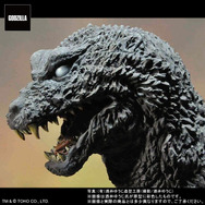 “白目”の「ゴジラ(2001)」ソフビフィギュアが再販！全高約28cm、初代を彷彿とさせるポージングで立体化