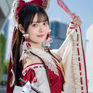 博麗霊夢/上坂すみれ(X:@uesaka_official)