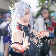 申鶴『原神』/麗羽ましろ(X:@Rei_maa0113)