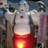 【TGS 2010】アイルーや御剣、ゾンビまで ― TGS会場にいる色々なキャラクターたち