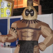 【TGS 2010】アイルーや御剣、ゾンビまで ― TGS会場にいる色々なキャラクターたち
