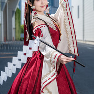 博麗霊夢／上坂すみれ（X：@uesaka_official）