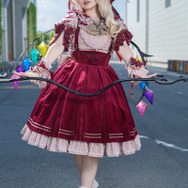 フランドール・スカーレット／やなぎばころん（X：@koronsui）