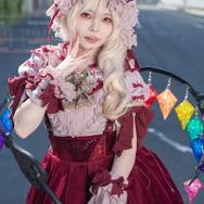 フランドール・スカーレット／やなぎばころん（X：@koronsui）