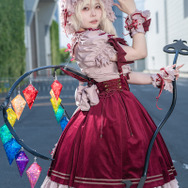 フランドール・スカーレット／やなぎばころん（X：@koronsui）