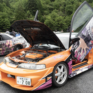 ガルウィングの湊あくあ&紫咲シオンがイカす!「ホロライブ」「にじさんじ」など奥伊吹に集まったVTuber痛車まとめ【ARCChampionship 2025フォトレポ】