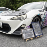 ガルウィングの湊あくあ&紫咲シオンがイカす!「ホロライブ」「にじさんじ」など奥伊吹に集まったVTuber痛車まとめ【ARCChampionship 2025フォトレポ】