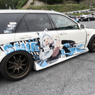 ガルウィングの湊あくあ&紫咲シオンがイカす!「ホロライブ」「にじさんじ」など奥伊吹に集まったVTuber痛車まとめ【ARCChampionship 2025フォトレポ】