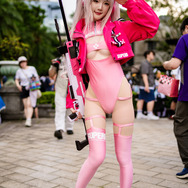 アリス『勝利の女神:NIKKE』／百變恩恩ん（Instagram：mido_0216）