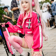 アリス『勝利の女神:NIKKE』／百變恩恩ん（Instagram：mido_0216）