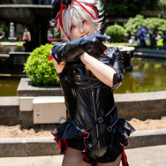 W『アークナイツ』／小狼貓（Instagram：wolfucatawo）