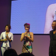 【TGS 2010】名越総合監督 VS Iカップグラビアアイドルの土下座バトル!