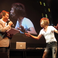 【TGS 2010】Kinectで皆でダンス!『DanceEvolution』スペシャルステージ