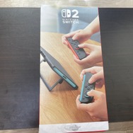 待望の「ニンテンドースイッチ2」開封の儀！大きいけど手に馴染むハードウェア、初代スイッチとのサイズも比べてみた