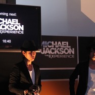 【TGS 2010】Wiiでマイケルになりきれ! 『Michael Jackson: The Experience』をイケメン二人組が実演