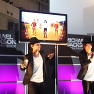 【TGS 2010】Wiiでマイケルになりきれ! 『Michael Jackson: The Experience』をイケメン二人組が実演