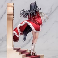 スラリと伸びた美脚から目が離せない！『アークナイツ』深紅のマントを纏った「血掟テキサス」フィギュアが圧倒的存在感