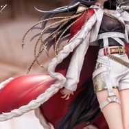 スラリと伸びた美脚から目が離せない！『アークナイツ』深紅のマントを纏った「血掟テキサス」フィギュアが圧倒的存在感