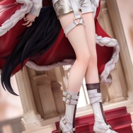 スラリと伸びた美脚から目が離せない！『アークナイツ』深紅のマントを纏った「血掟テキサス」フィギュアが圧倒的存在感