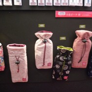 【TGS 2010】今年もたくさんのゲーム関連グッズが販売 ― TGS物販コーナー