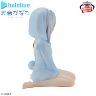 ホロライブ・天音かなたの“オフスタイル”フィギュアがクレーン