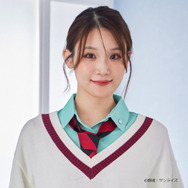 モデルさんの着こなす姿がかなりマチュ！「ガンダム ジークアクス」マチュの制服ニットやパイロットスーツがアパレルグッズ化