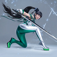 イヴ／Larissa Rochefort（X：@larochefort11）