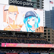 オオタニサンも見てた？『勝利の女神：NIKKE』ラピがメジャーの始球式に降り立つ！海外人気ストリーマーが10万人以上の観客をコスプレで魅了