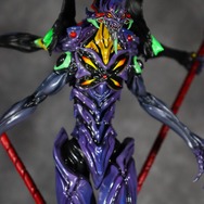 大迫力の全高約47cm！「エヴァQ」より「エヴァンゲリオン 第13号機」が立体化ー2本腕（通常形態）と4本腕（暴走形態）をパーツ差し替えにより再現