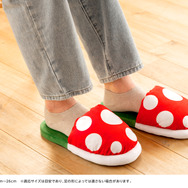 台座の「SUPER MARIO」ボタンで点灯！テレサのキャラクターライトがインテリアにぴったり