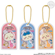 まるで本物みたいな「ちいかわ」ロリポップチョコ！ボールチェーン付きミニチュアチャームにくりまんじゅうやシーサーなど全8種