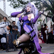 ブラックスワン『崩壊：スターレイル』／さら（X：@sara_cospure）