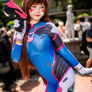 ディーバ『オーバーウォッチ』／Tsuru 鶴葵（Instagram：tsuru_cos_aoi）