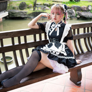 茉白すふれ（X：@ros_rin1017）、衣装：Epetce（X：@epetice）