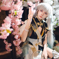 今汐『鳴潮』／四巫日モミ（Instagram：momihi__444）