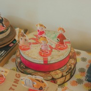 『MOTHER』シリーズの公式粘土フィギュア全180点を一堂に展示!イベント「MOTHERのかたち。」開催決定ー新グッズも続々