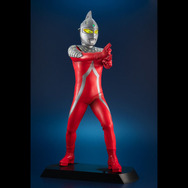 大迫力の40cmスケール「ウルトラセブン」フィギュアが抽選販売！ライト＆サウンドギミックで臨場感を演出