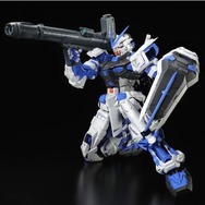 ガンプラ「PG ガンダムアストレイ ブルーフレーム」がプレバンで再販！大型武器「M68キャットゥス 500mm無反動砲」も大スケールで再現