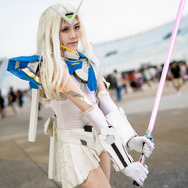 ガンダムエクシア（擬人化）／「Zeal Official Account」（Instagram：zeal.hk）