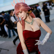 陸八魔アル『ブルーアーカイブ』／小律（Instagram：ritsuoxo、X：@ritsu_OxO）