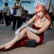 陸八魔アル『ブルーアーカイブ』／小律（Instagram：ritsuoxo、X：@ritsu_OxO）