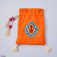 キングダムチェーンのキーホルダーも！『キングダム ハーツ』グッズ各種が再受注中―「100エーカーの森」イラストポーチなどファン必見のラインナップ