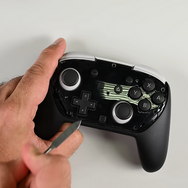 「スイッチ2」純正プロコン、やっぱり「ドリフト」悩まされそう？海外修理チャンネルからみる