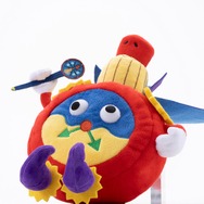 “ニブイチ”で鳴らない目覚まし…「遊戯王」城之内の切り札「時の魔術師」が音声ギミック付きぬいぐるみ化!即決モードを搭載し、お出かけ先でも活躍