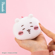 ハチワレのやさしい笑顔に癒される…「ちいかわ」もちもち手触りのフェイスマスコット第2弾がカプセルトイ売り場にて再販